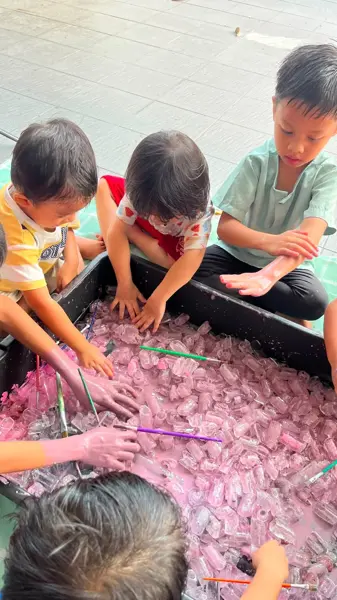 Messy Play (Permainan Eksplorasi Sensori)