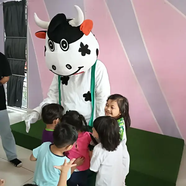 Program Kenali Kebaikan Susu Bersama Farm Fresh